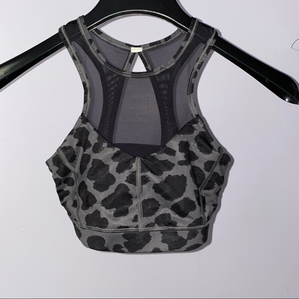 lululemon sports bra
